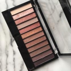 Makeup Revolution - Redemption - Iconic 3